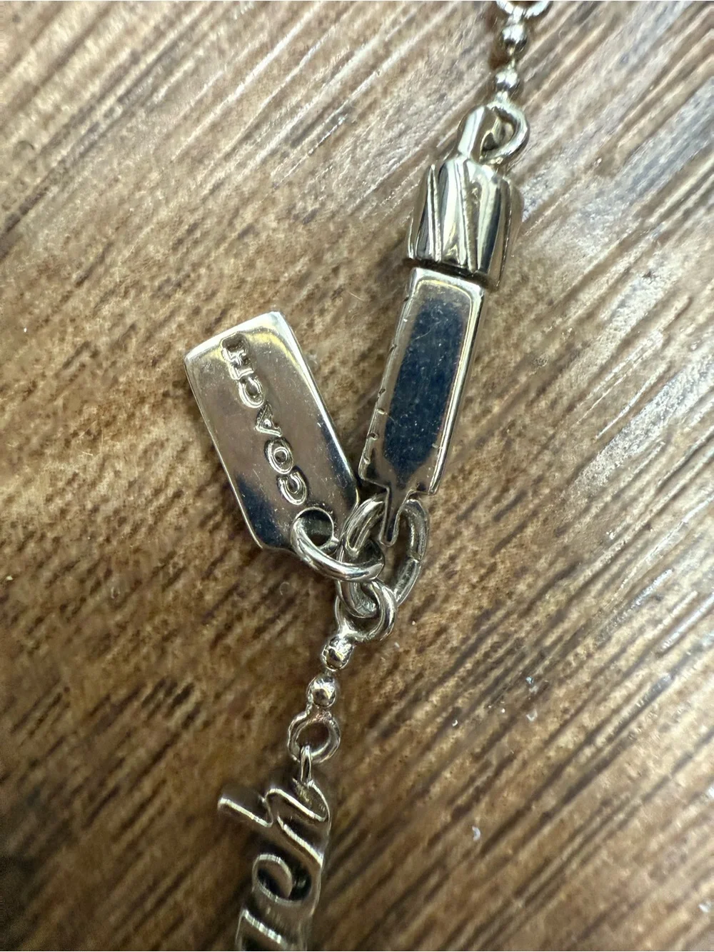 Coach Keep On Rolling Script-Link Women's Necklace